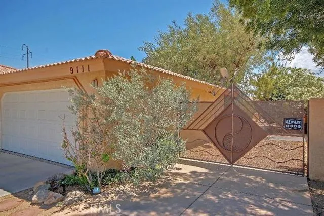 15775 Sultana* (2 Homes)*, Hesperia, California 92345