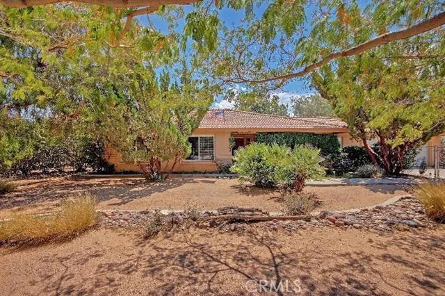 15775 Sultana* (2 Homes)*, Hesperia, California 92345
