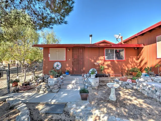 10563 North Star, Morongo Valley, California 92256