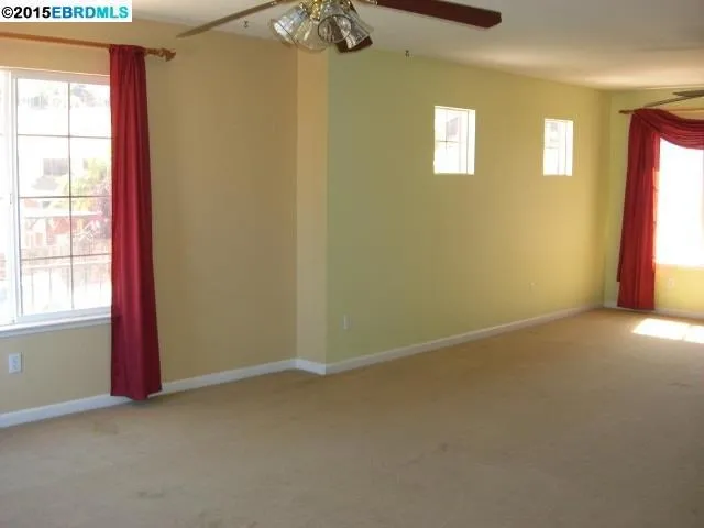 1050 Oakpoint Dr, Pittsburg, California 94565