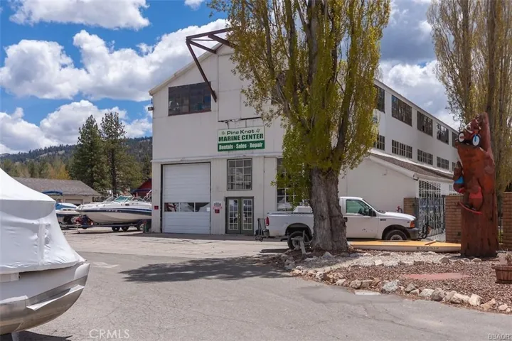 400 Pine Knot Boulevard, Big Bear, California 92315