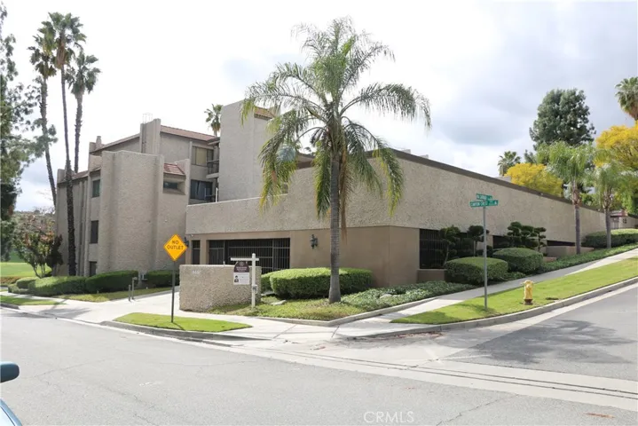 5555 Canyon Crest Drive 2g, Riverside, California 92507