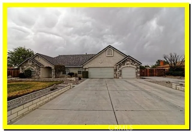14447 Choco Road, Apple Valley, California 92307