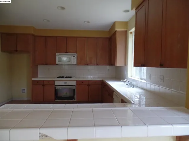 38 Keith Ct, Oakley, California 94561-2754