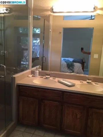 975 New Holland Ct, Brentwood, California 94513