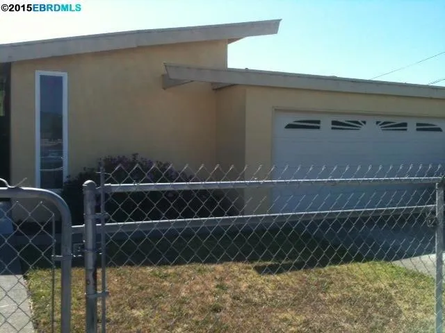353 S 22nd St, Richmond, California 94804-2724