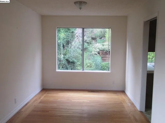 2119 Bluejay Cir, Pinole, California 94564-1801