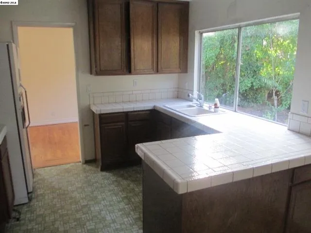 2119 Bluejay Cir, Pinole, California 94564-1801