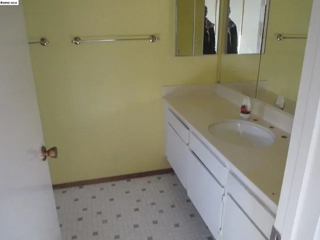 2119 Bluejay Cir, Pinole, California 94564-1801