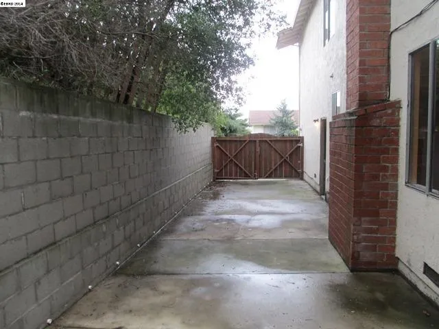 2119 Bluejay Cir, Pinole, California 94564-1801