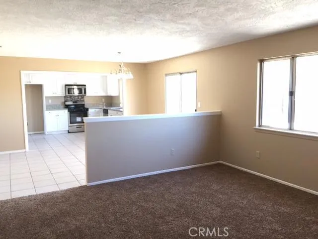 8580 8th Avenue, Hesperia, California 92345