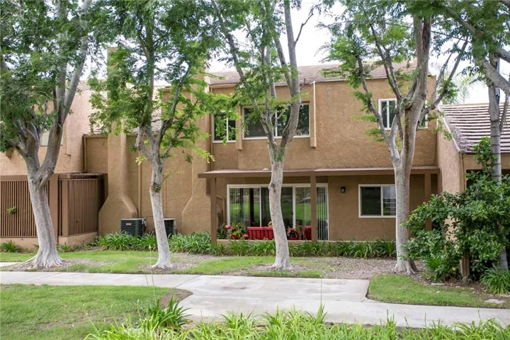 19648 Castellana Plaza, Yorba Linda, California 92886