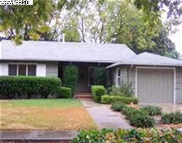 3158 Salvio St, Concord, California 94519-2214