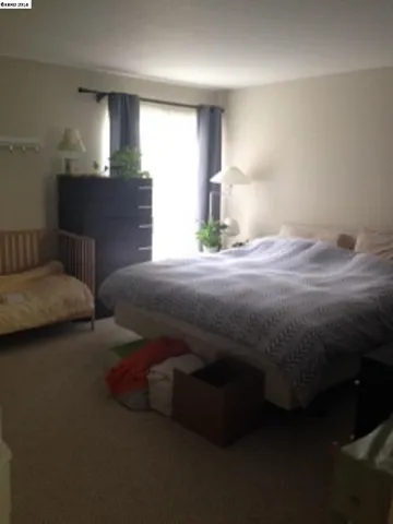 2 Commodore Dr D285, Emeryville, California 94608-1613