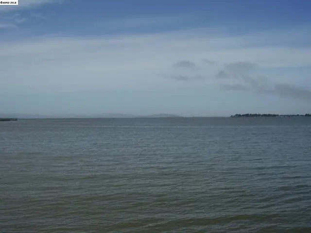 2 Commodore Dr D285, Emeryville, California 94608-1613