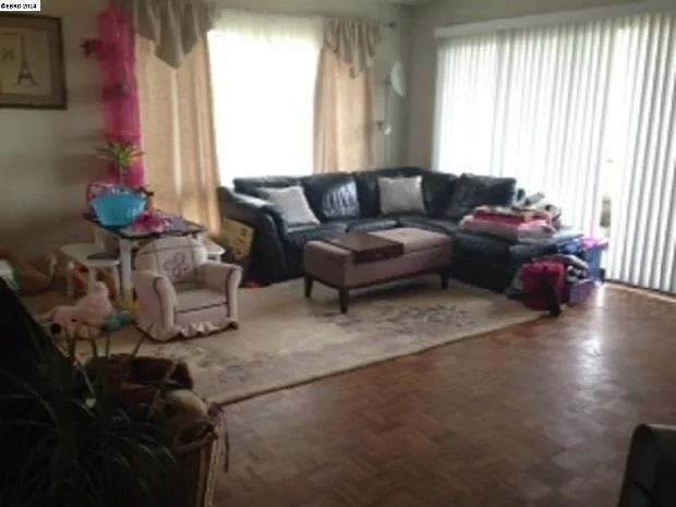 2 Commodore Dr D285, Emeryville, California 94608-1613