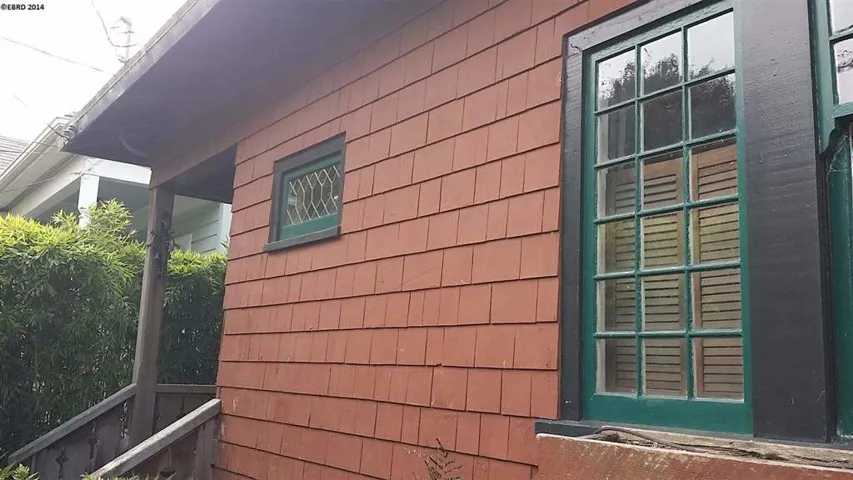 215 E Richmond Ave, Richmond, California 94801-4036