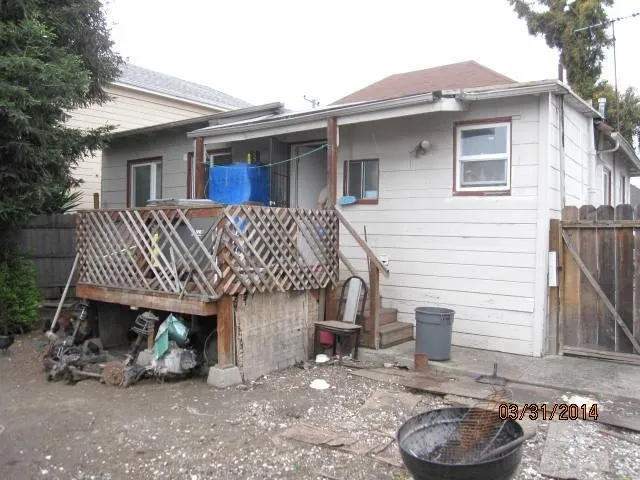 1068 82nd Ave., Oakland, California 94621