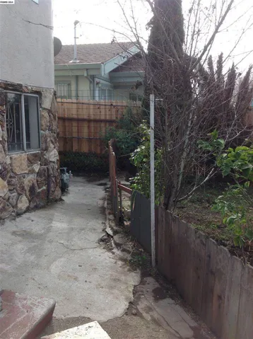530 3rd St, Richmond, California 94801-2608