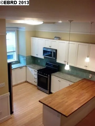 3260 Louise St, Oakland, California 94608-4122