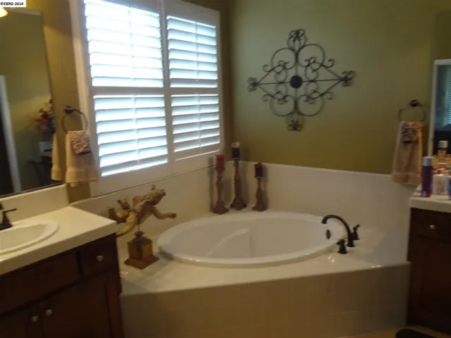 2312 Flora Ct, Brentwood, California 94513-5632