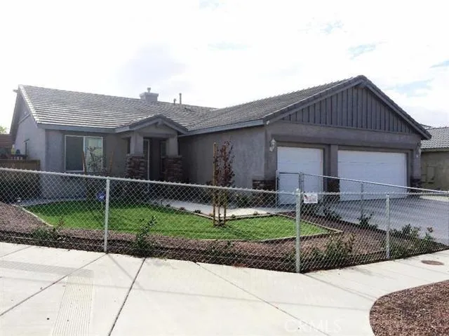 10610 Palomino Avenue, Hesperia, California 92345