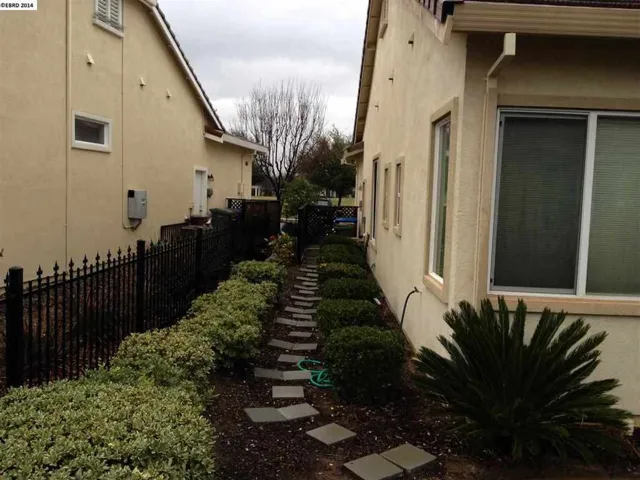 1238 Flores Way, Brentwood, California 94513-6989