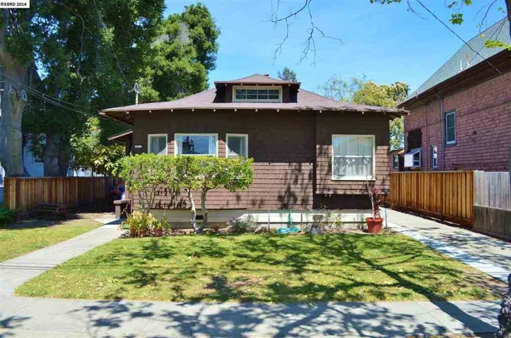 3217 Central Avenue, Alameda, California 94501