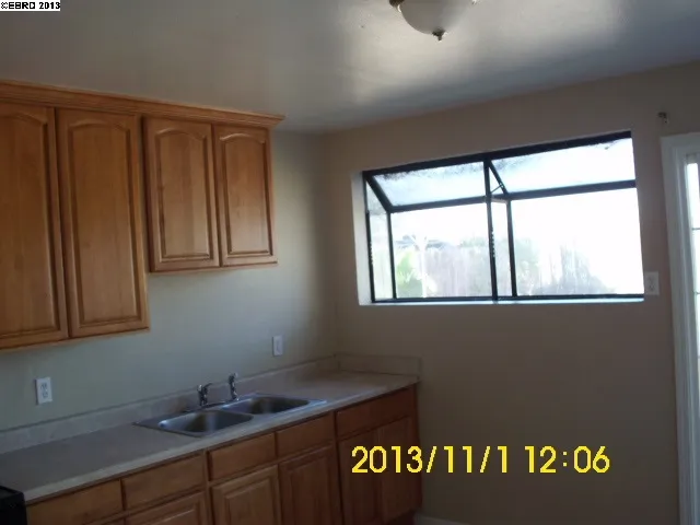 621 Donna Dr, Martinez, California 94553-1422