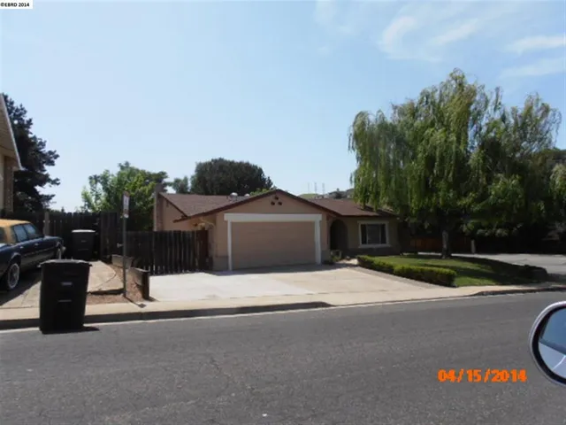 3949 Chatworth St, Pittsburg, California 94565-5761