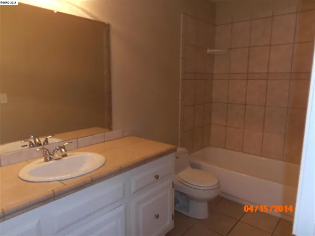 3949 Chatworth St, Pittsburg, California 94565-5761
