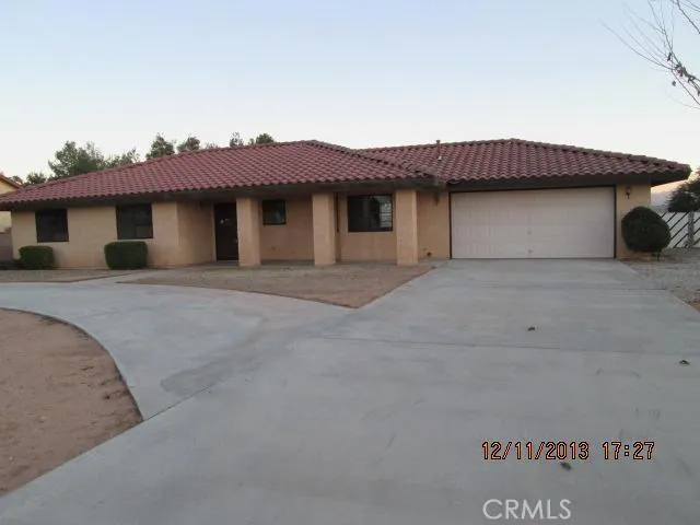 22743 Nalatapa Road, Apple Valley, California 92307