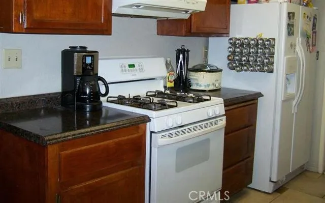 9390 Espada Avenue, Hesperia, California 92345