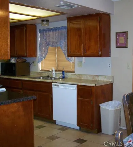 9390 Espada Avenue, Hesperia, California 92345