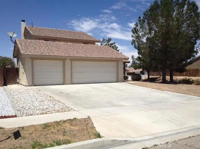 10784 Dove Court, Adelanto, California 92301