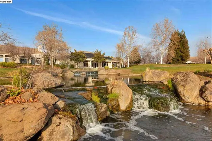 1739 Crispin Dr, Brentwood, California 94513-2660
