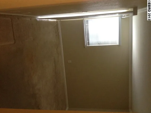 615 Canyon Oaks Dr C, Oakland, California 94605-5923