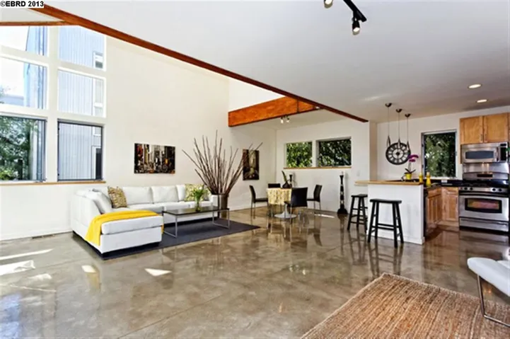 505 Lancaster St. 5, Oakland, California 94601