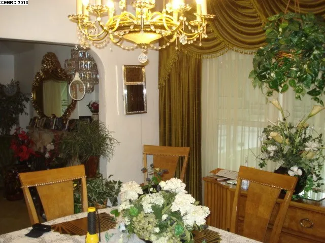 3011 Roosevelt Ave, Richmond, California 94804-1543