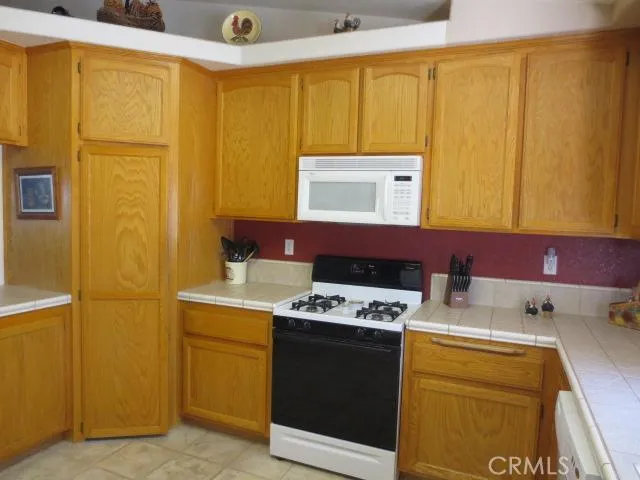 1228 Pinon Road, Pinon Hills, California 92372