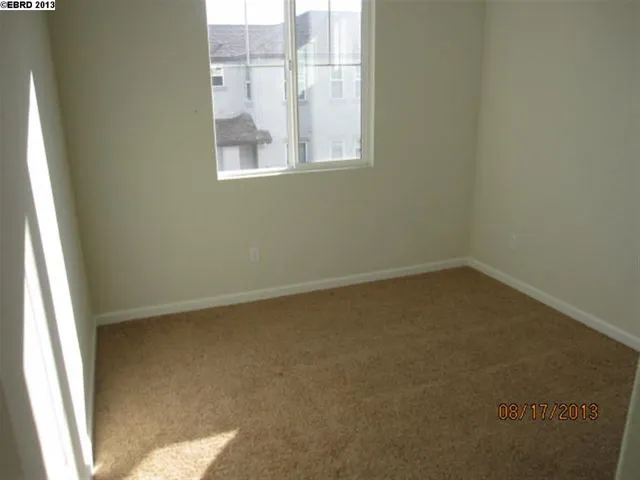9668 Armstrong Dr, Oakland, California 94603-3013