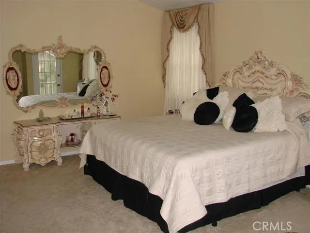 12264 Mockingbird Place, Apple Valley, California 92308