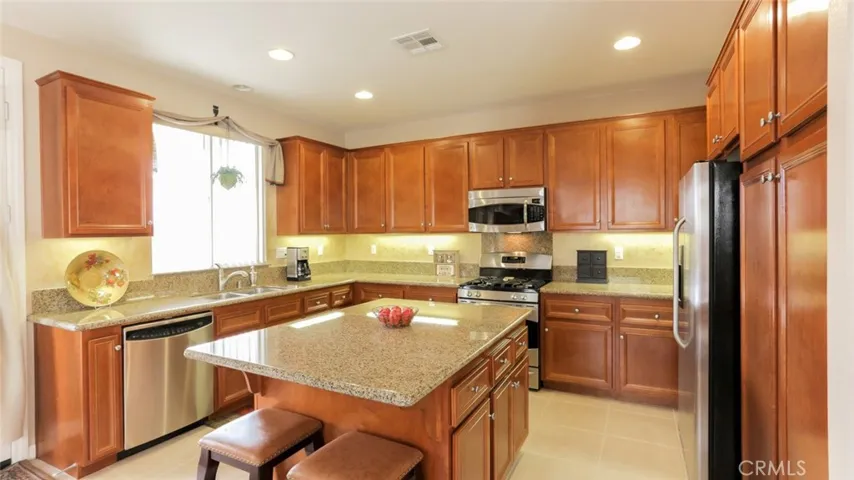 7831 Rawls Drive, Hemet, California 92545