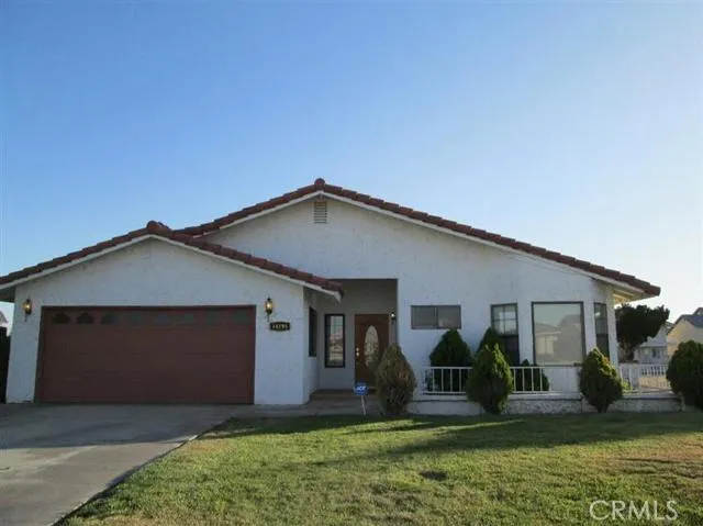 18295 Lakeview Drive, Victorville, California 92395
