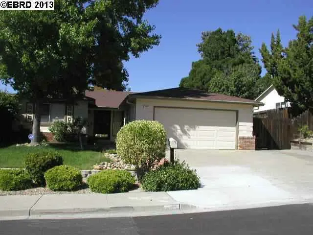 2024 Alvarado Dr, Antioch, California 94509-5804