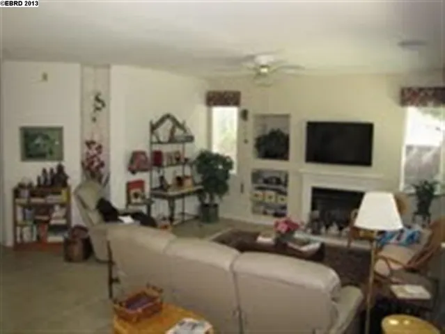 706 Summerwood Dr, Brentwood, California 94513-1868