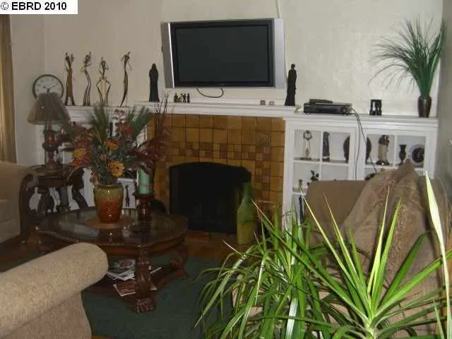1629 84th Ave, Oakland, California 94621-1704
