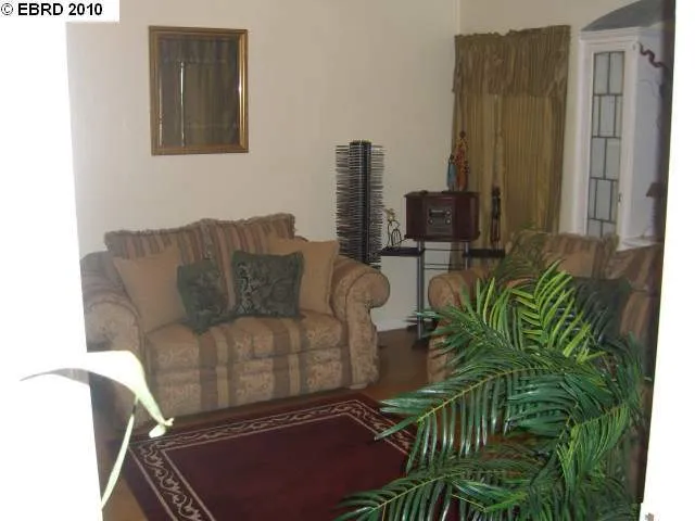 1629 84th Ave, Oakland, California 94621-1704