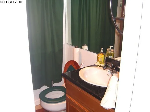 1629 84th Ave, Oakland, California 94621-1704