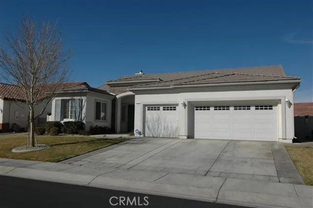 10266 Daylily Street, Apple Valley, California 92308